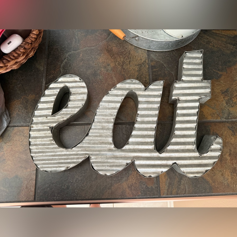 Silver Metal Ampersand Sign